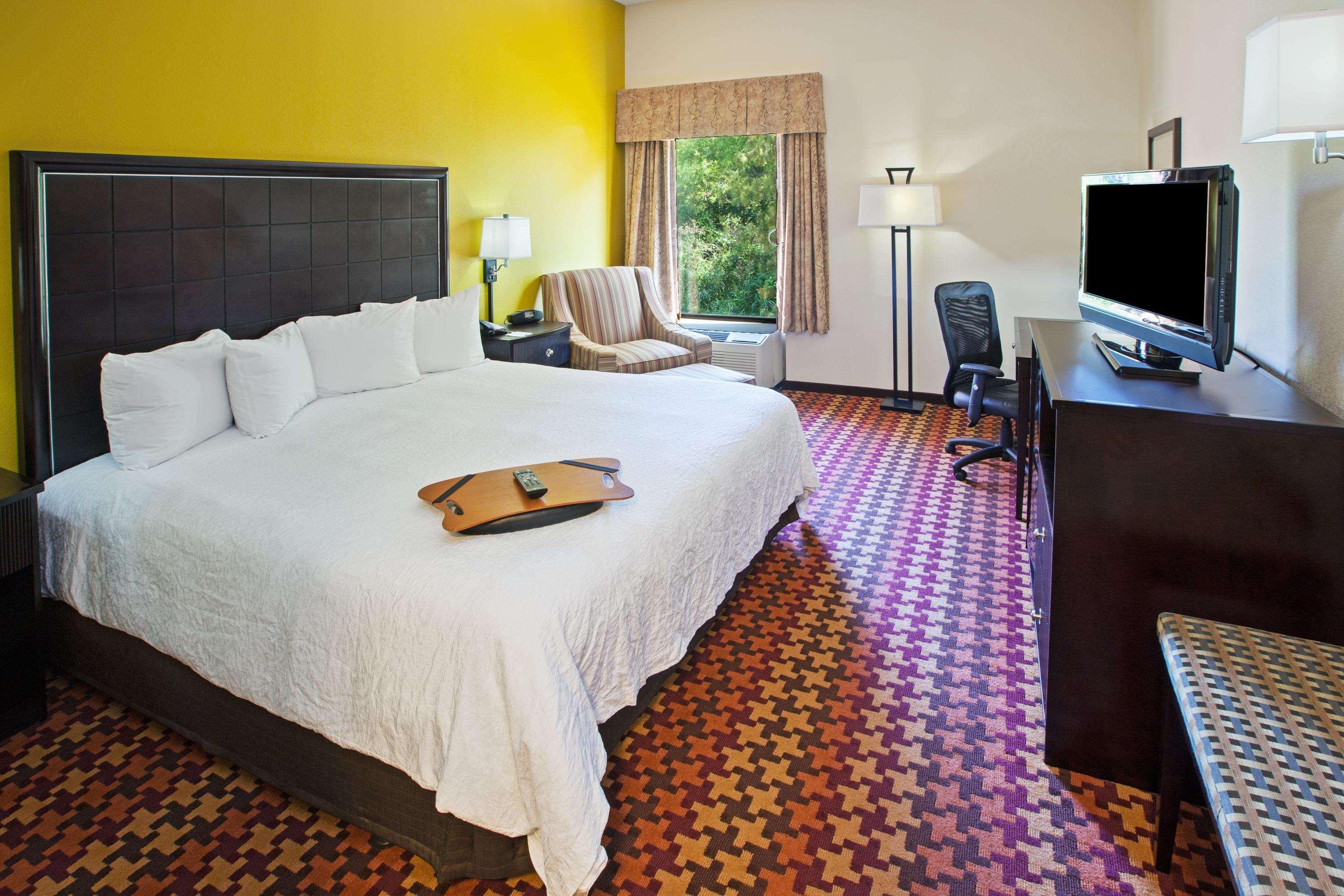 Hampton Inn Louisville/I-65/Brooks Road Exterior foto