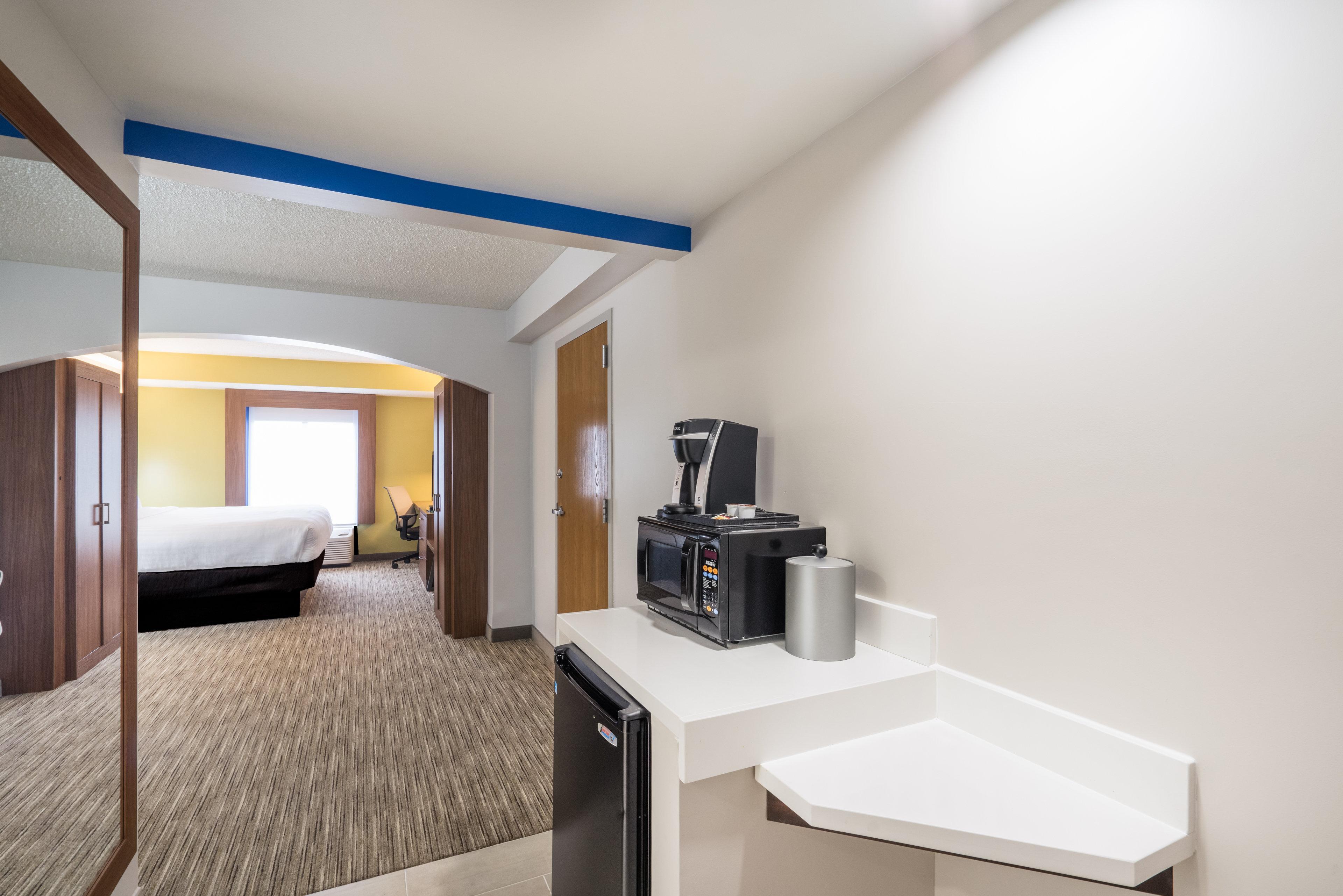 Hampton Inn Louisville/I-65/Brooks Road Exterior foto